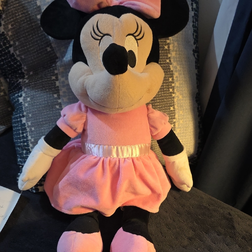 Disney Minnie Mouse Plush Toy - Pink and Black